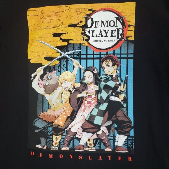 DEMON SLAYER Shirt Mens SZ M Tanjiro Nezuko Zenitsu Inosuke Anime Weeb - Picture 5 of 7